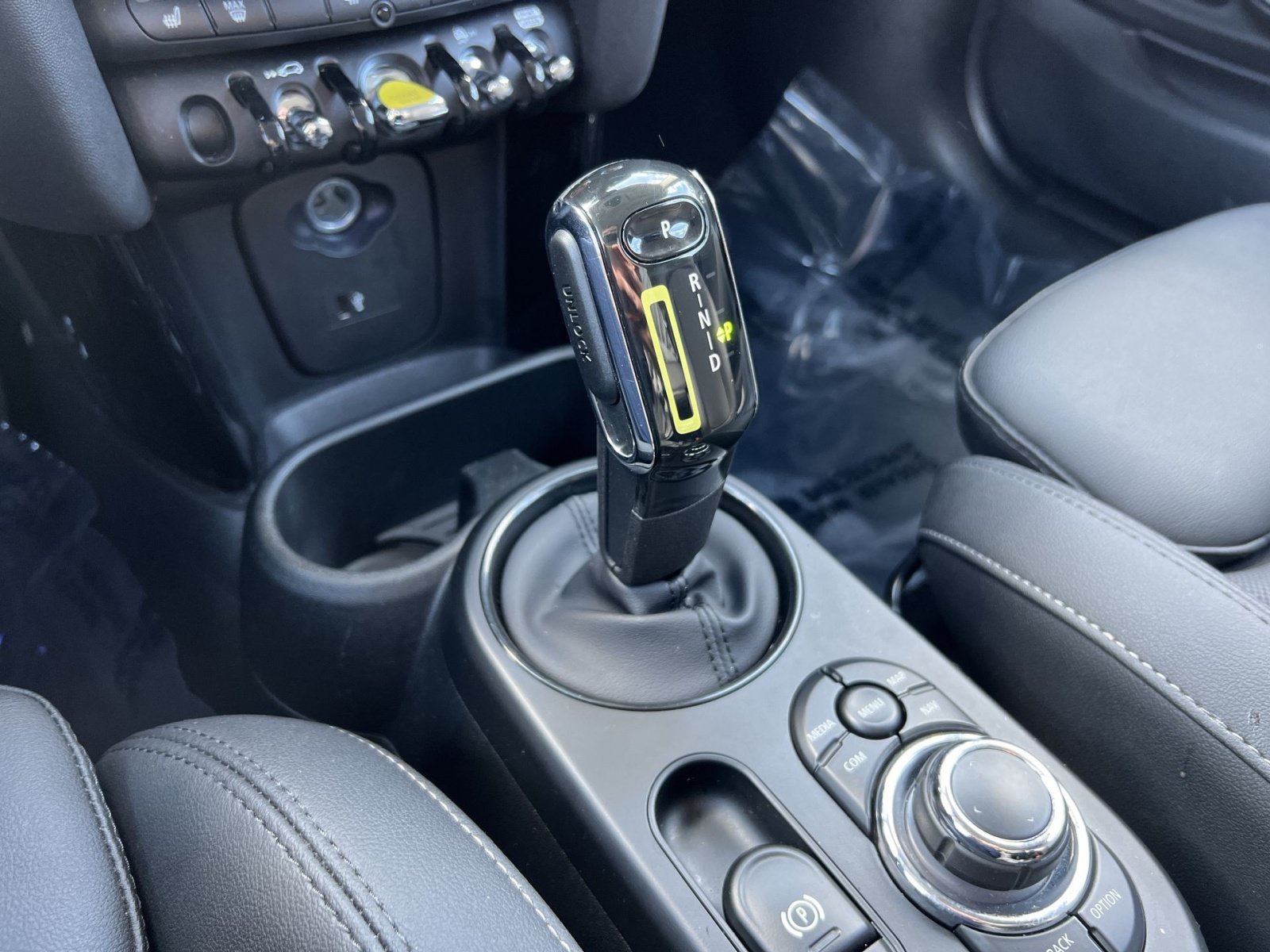 Used 2024 MINI Cooper SE FWD image 21