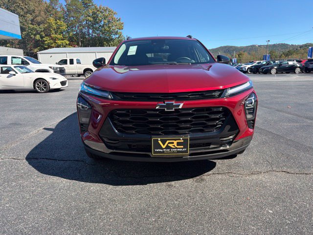 Used 2024 Chevrolet Trax ACTIV w/ Driver Confidence Package FWD image 2