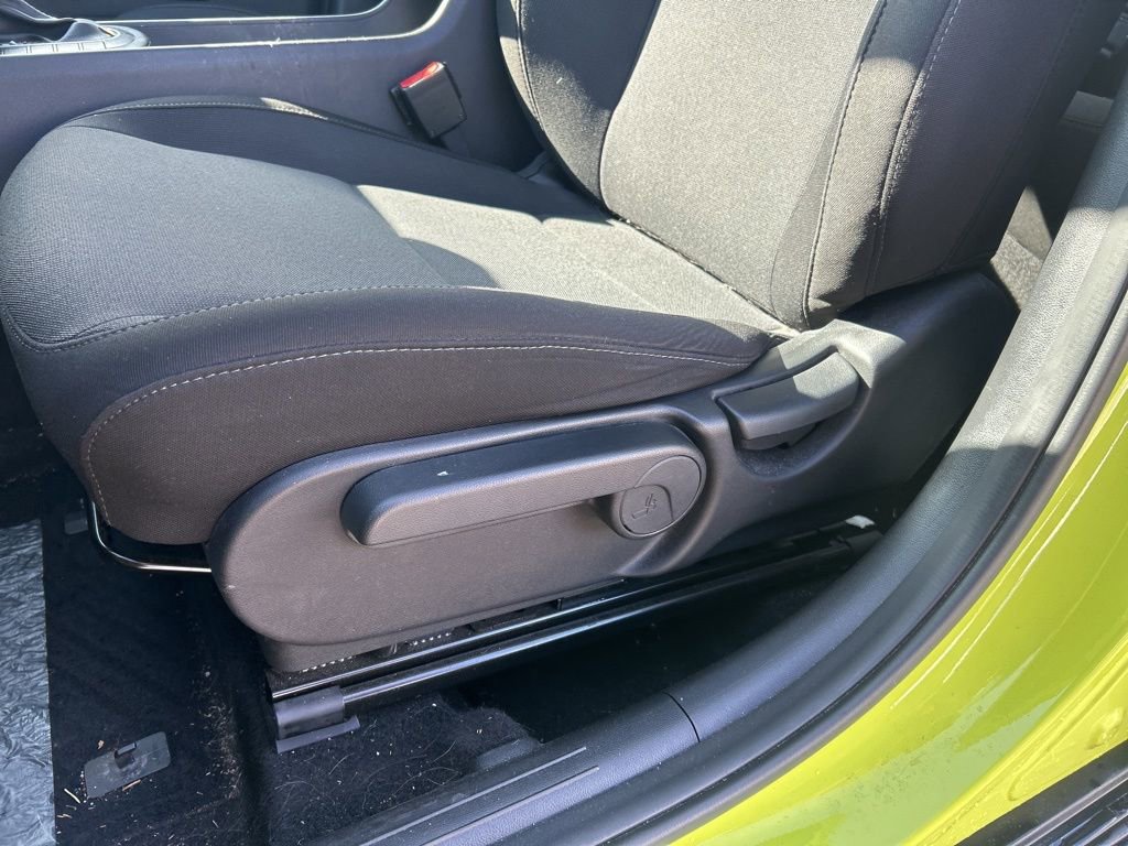 Used 2024 Hyundai Kona SE image 11