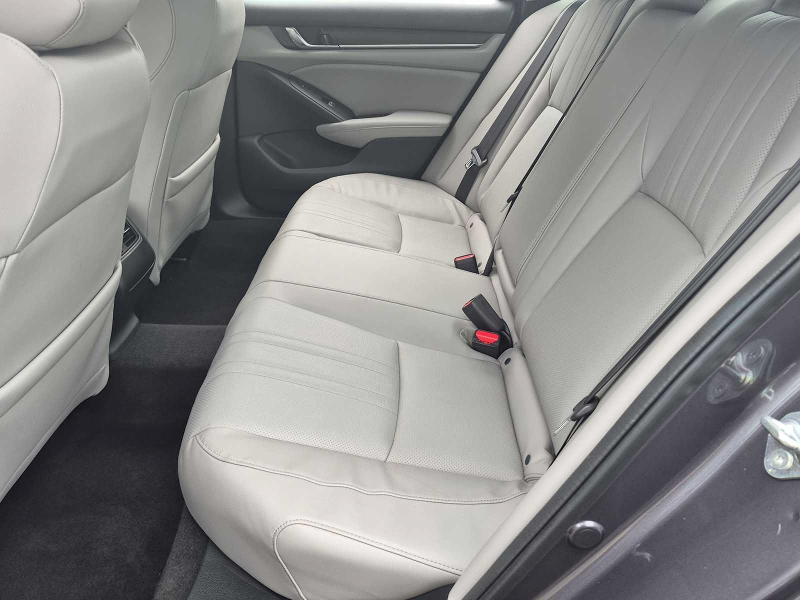 Used 2018 Honda Accord Touring image 20