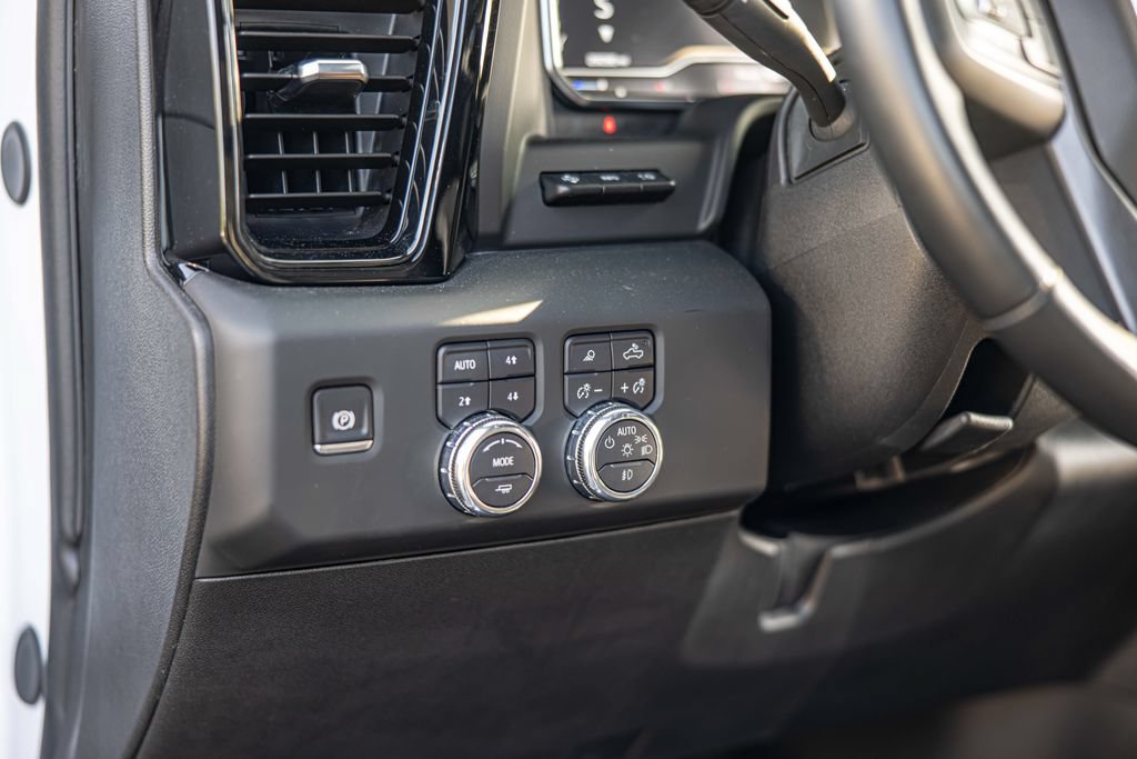 Used 2025 GMC Sierra 2500 AT4 w/ AT4 Premium Plus Package AWD/4WD image 18