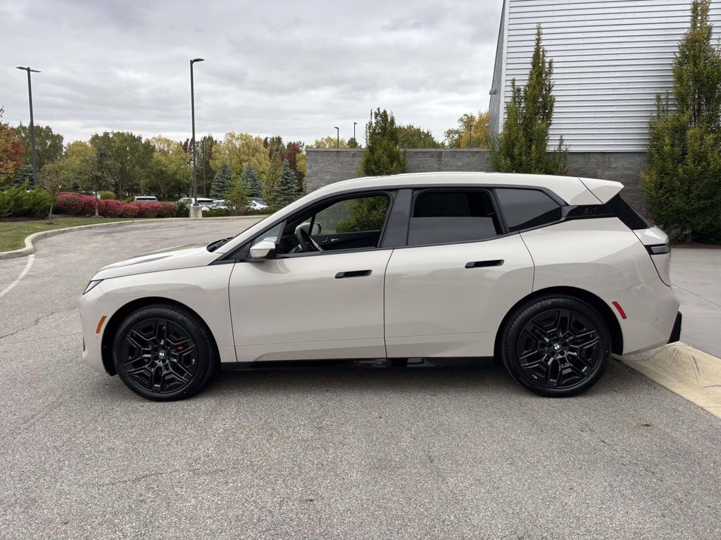 New 2026 BMW iX xDrive45 w/ M Sport Package image 4