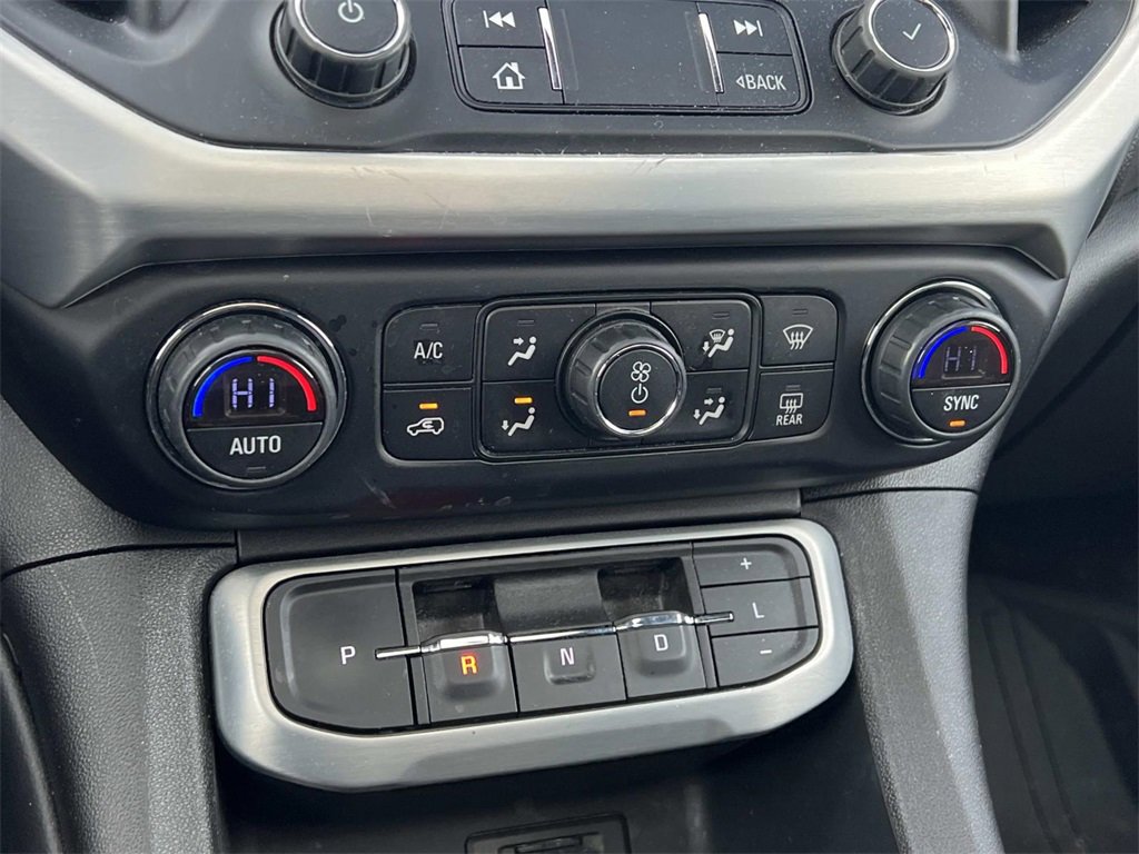 Used 2022 GMC Acadia SLT w/ Elevation Edition image 24