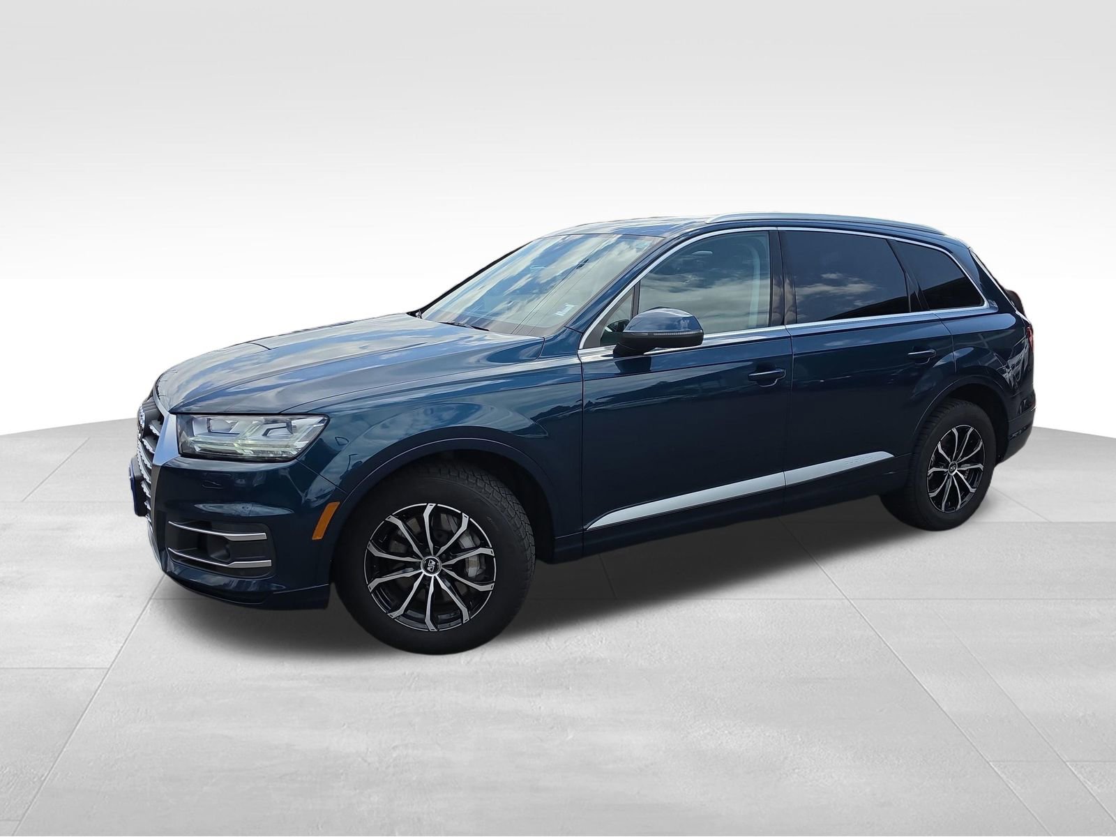 Used 2018 Audi Q7 3.0T Prestige w/ Prestige Package AWD/4WD image 2