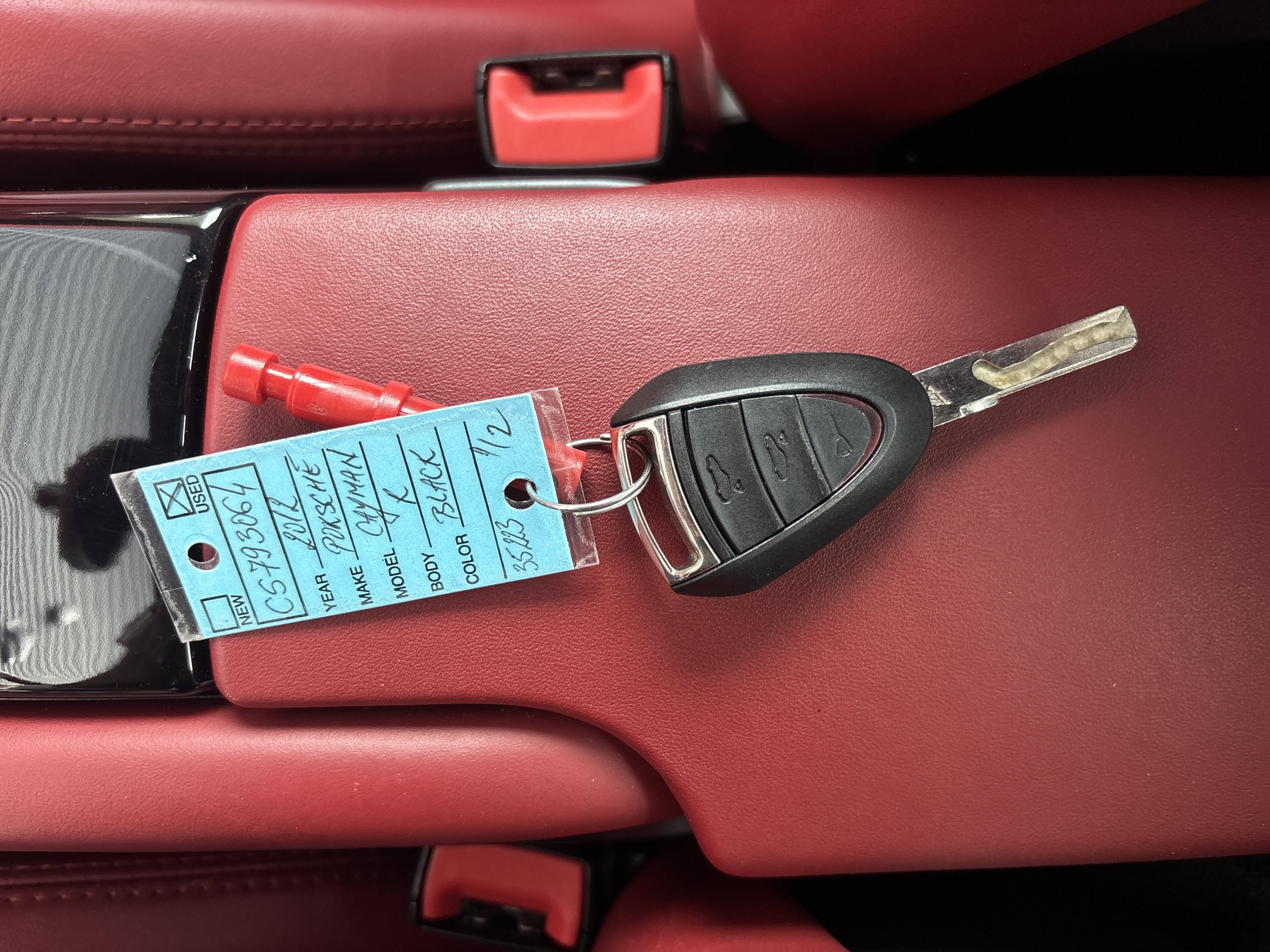 Used 2012 Porsche Cayman R image 21