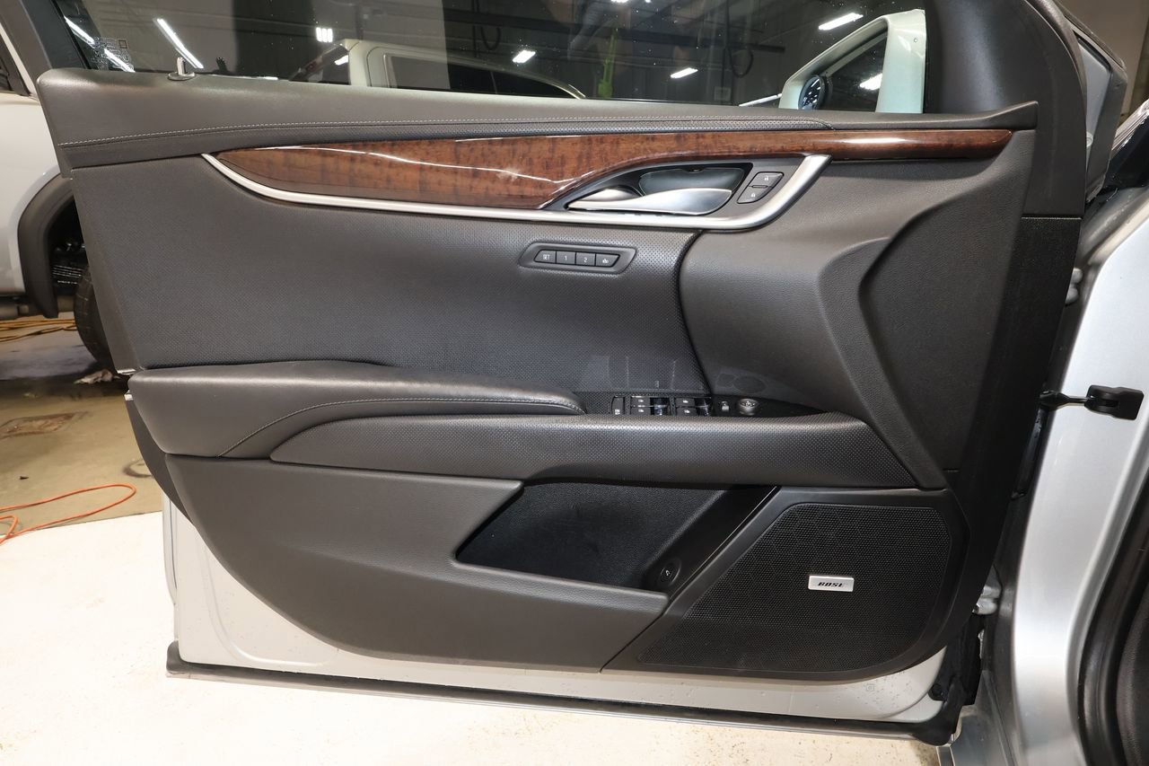 Used 2017 Cadillac XTS Luxury FWD image 12