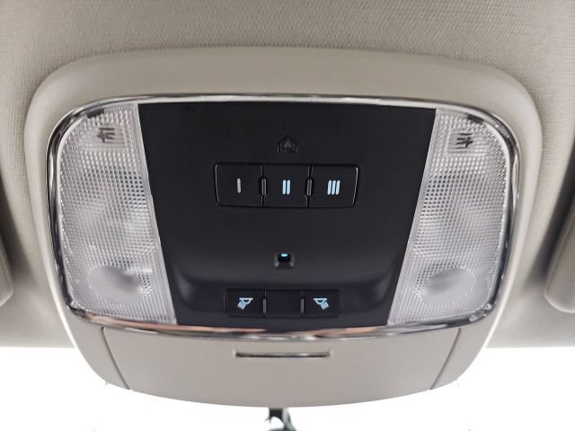 Used 2011 Jeep Grand Cherokee Laredo AWD/4WD image 25