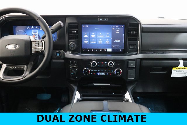 Used 2025 Ford F450 Platinum w/ FX4 Off-Road Package image 36
