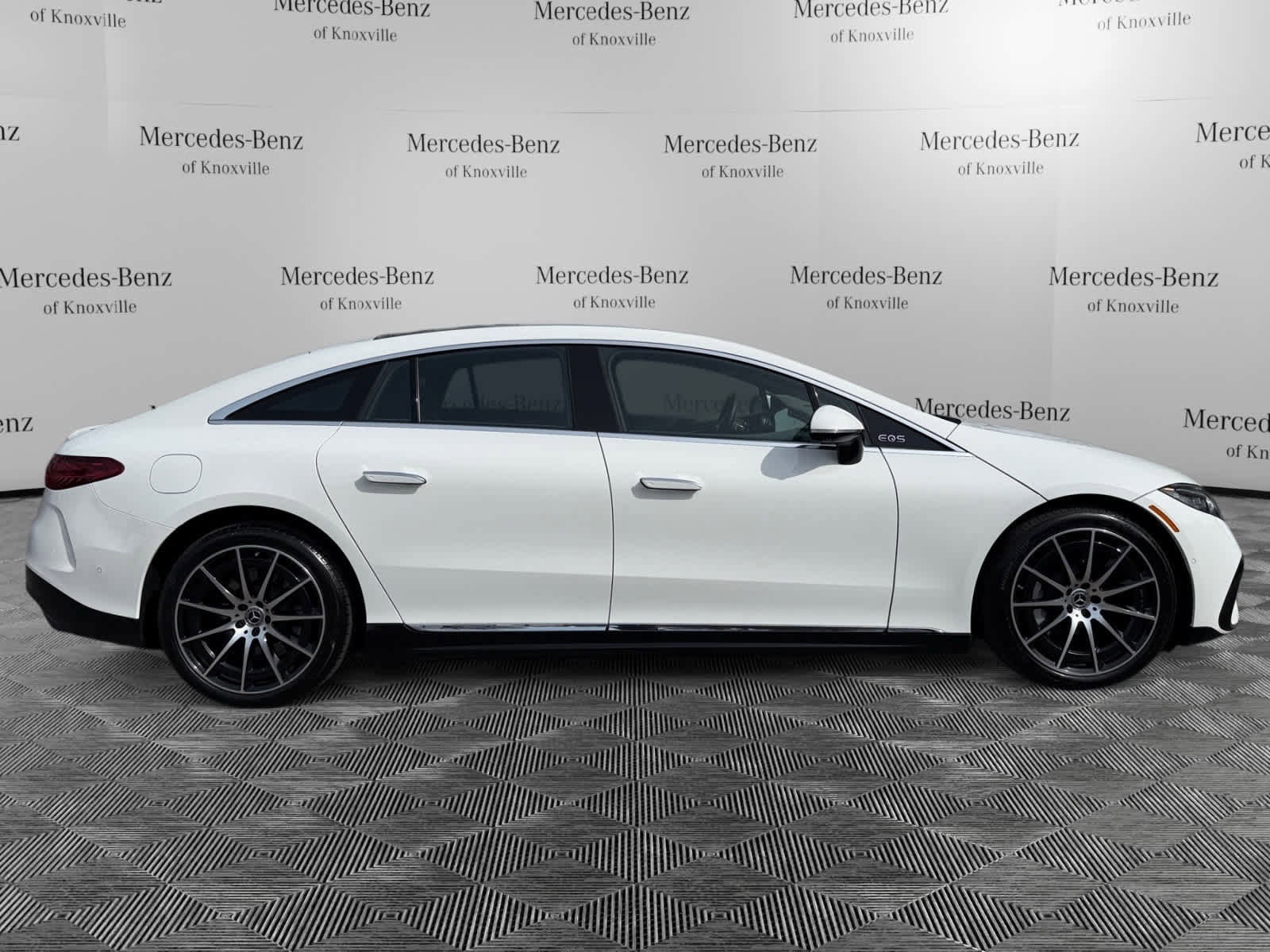 Certified 2022 Mercedes-Benz EQS 580 4MATIC Sedan image 6