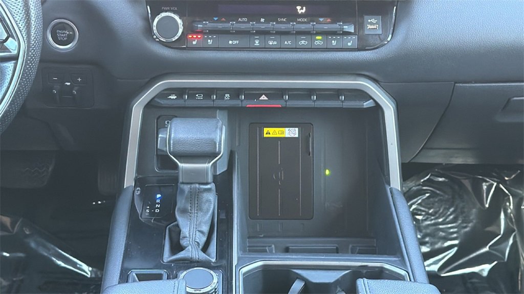 Used 2022 Toyota Tundra Limited image 30