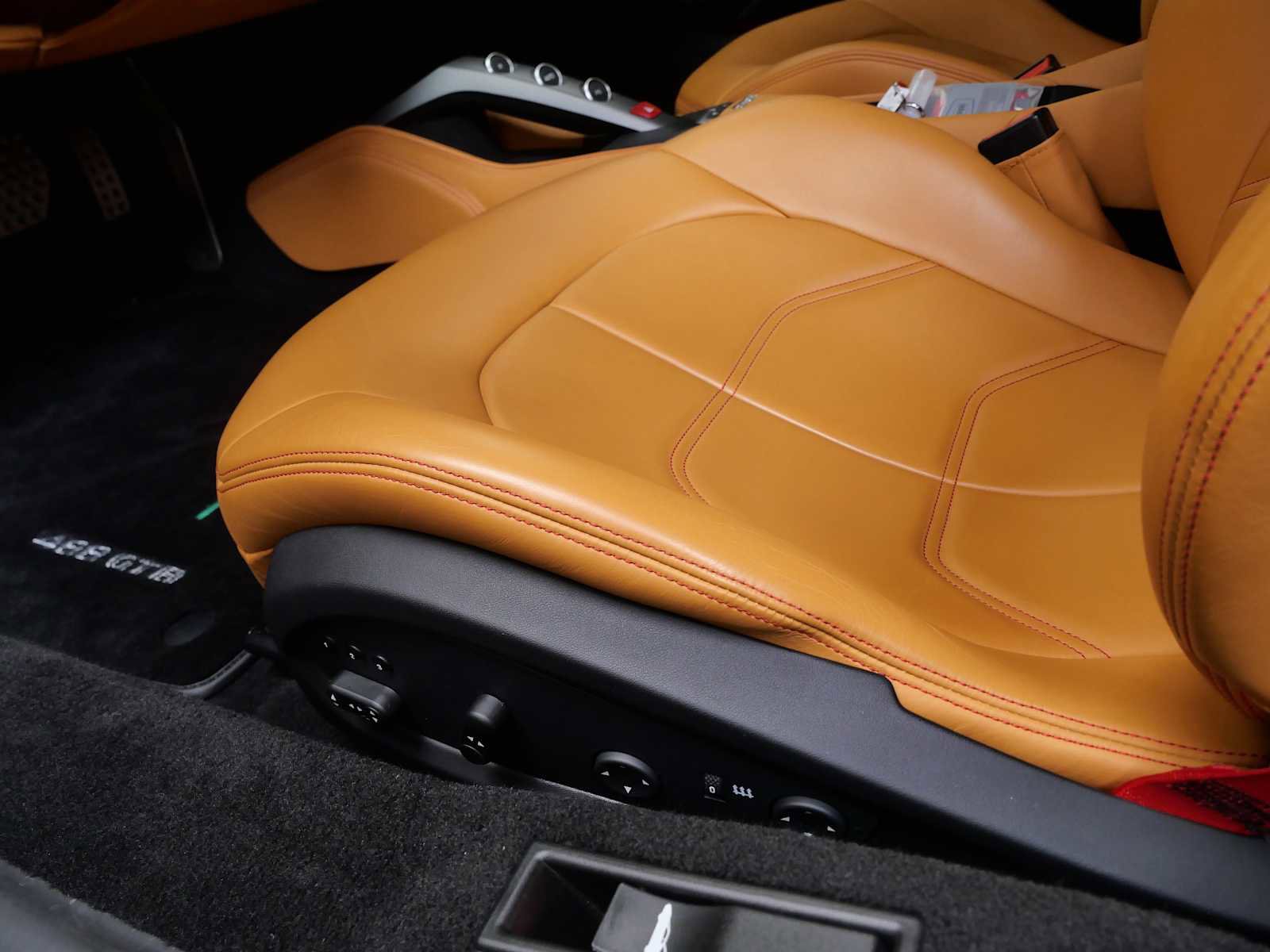Certified 2018 Ferrari 488 GTB image 19