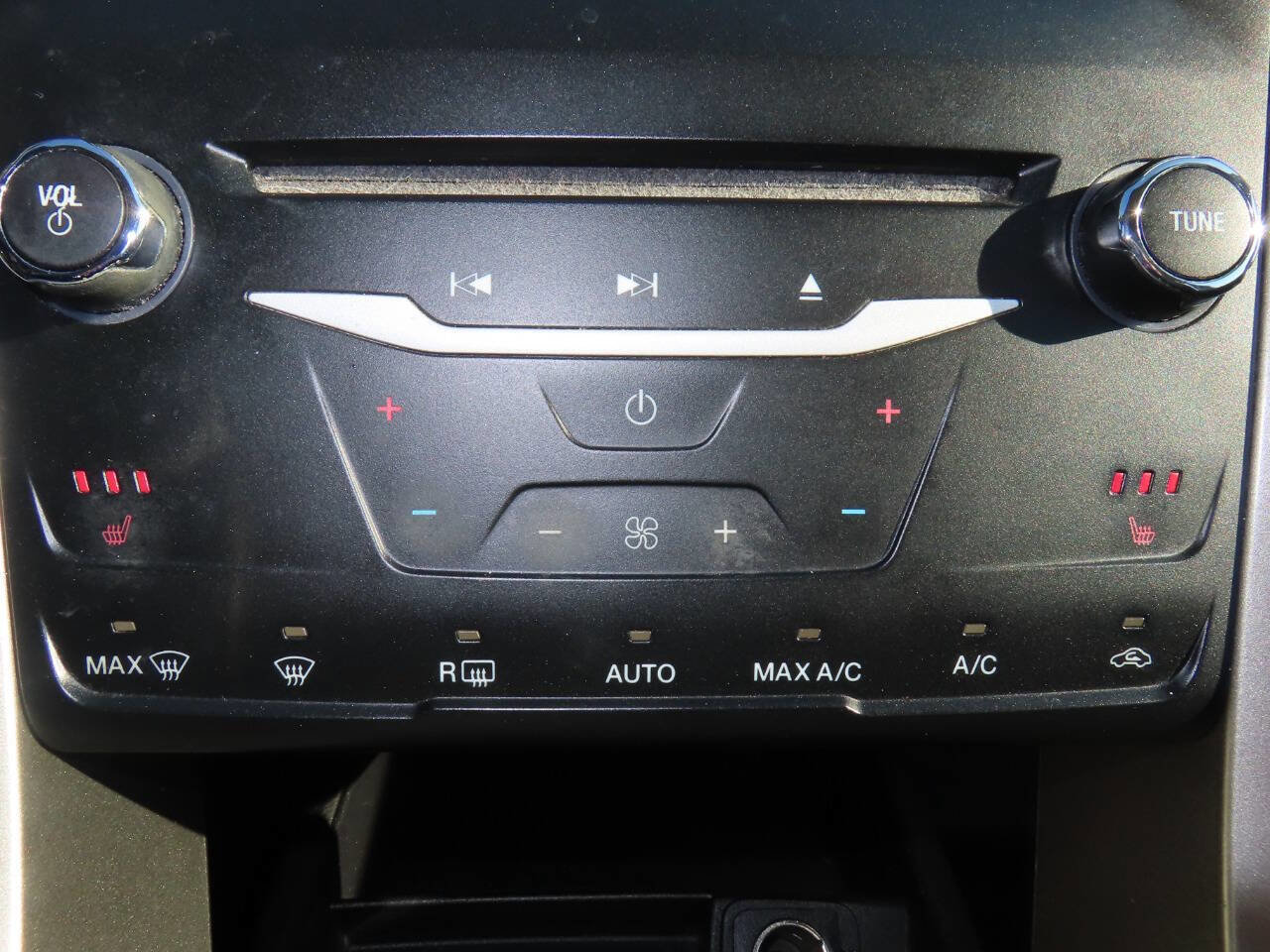 Used 2014 Ford Fusion SE w/ Equipment Group 202A image 50