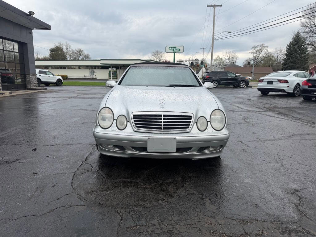 Used 2002 Mercedes-Benz CLK 320 Cabriolet image 8