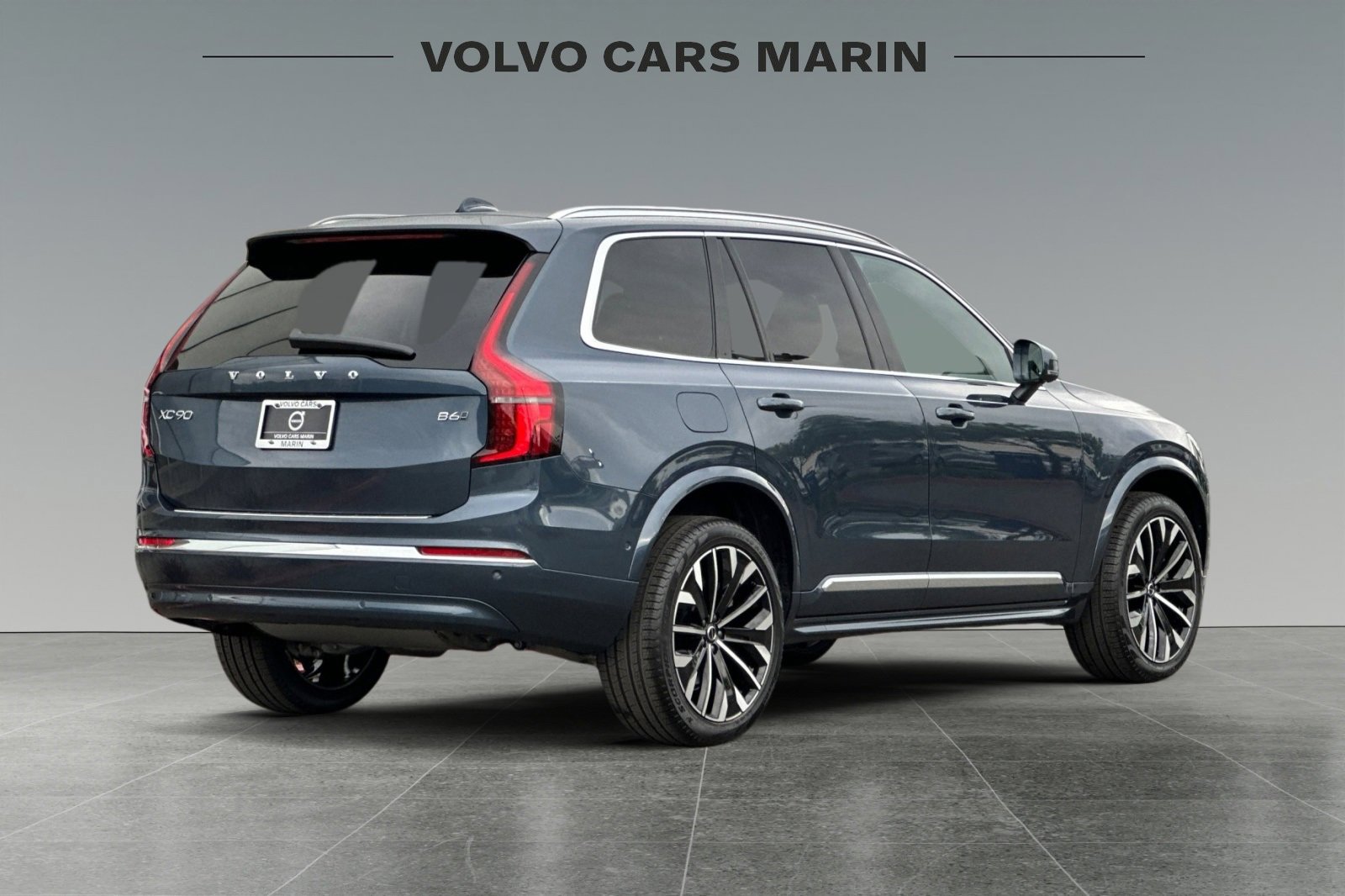 New 2026 Volvo XC90 B6 Plus w/ Protection Package Premier image 2