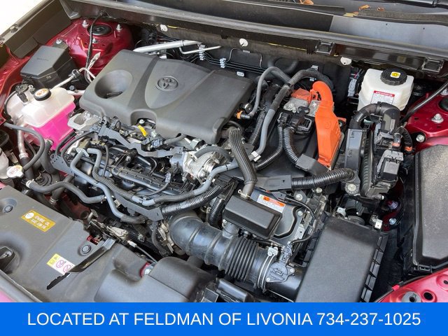 Used 2022 Toyota RAV4 XLE Premium AWD/4WD image 32
