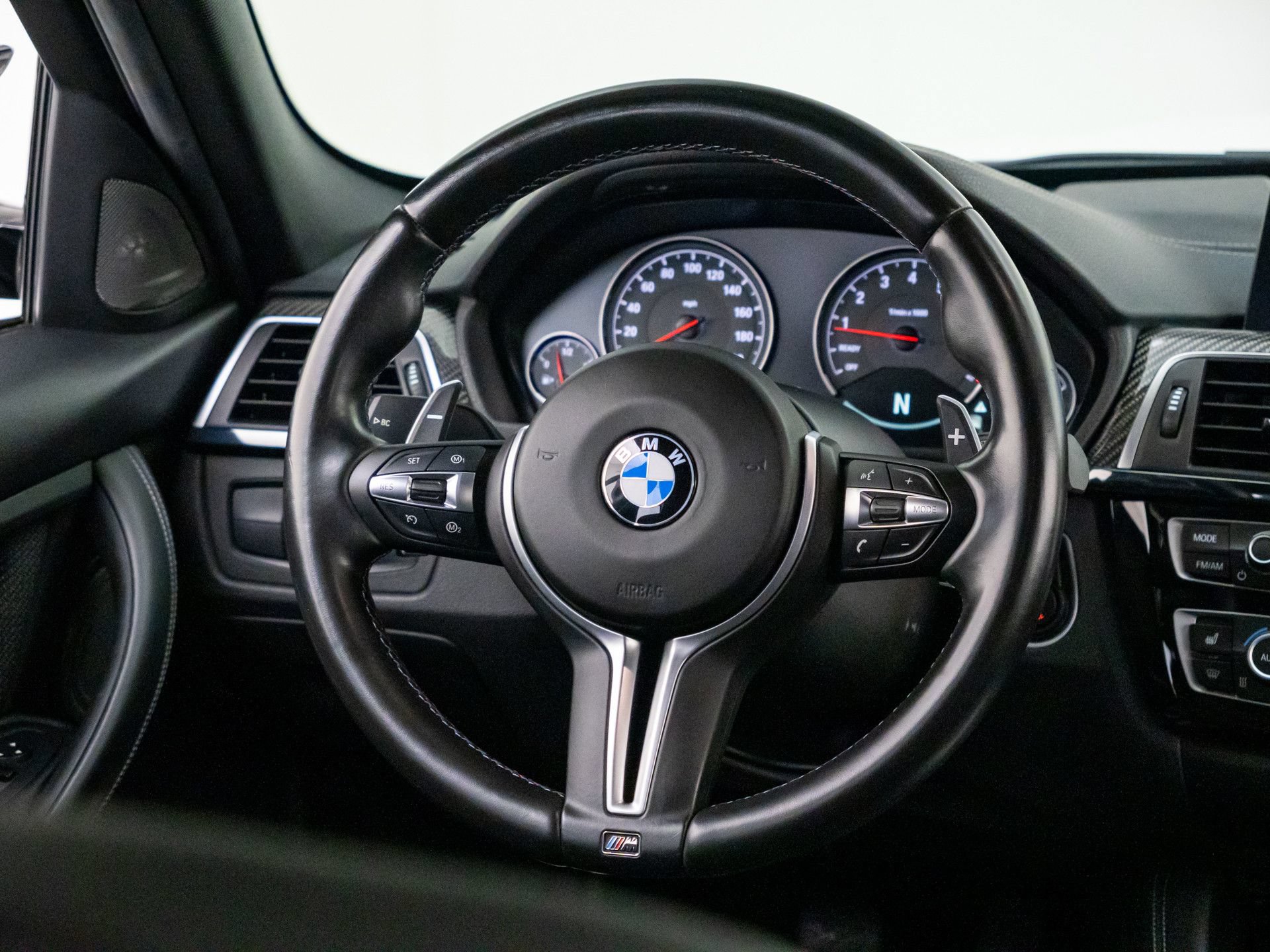 Used 2018 BMW M3 RWD image 11