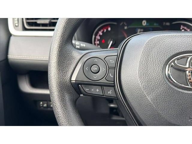 Certified 2025 Toyota RAV4 XLE AWD/4WD image 25