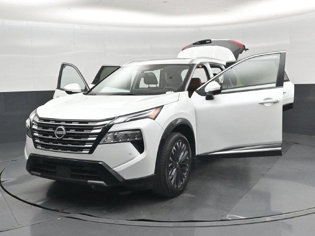Used 2024 Nissan Rogue Platinum FWD image 61