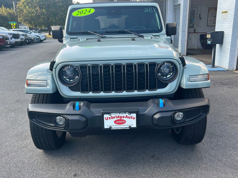 Used 2024 Jeep Wrangler Unlimited w/ Convenience Group image 3