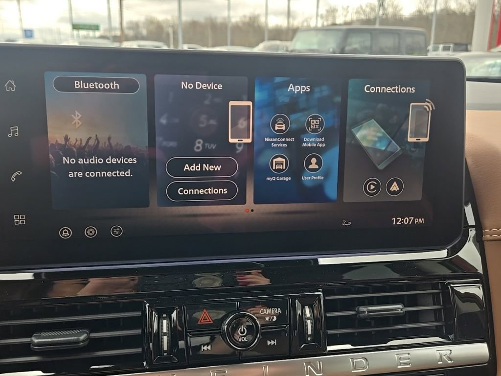 New 2026 Nissan Pathfinder Platinum image 23