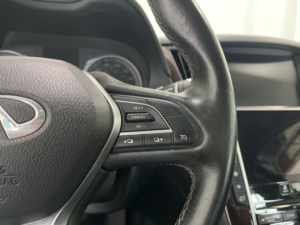 Used 2018 INFINITI Q50 Luxe w/ Cargo Package (L95) AWD/4WD image 8