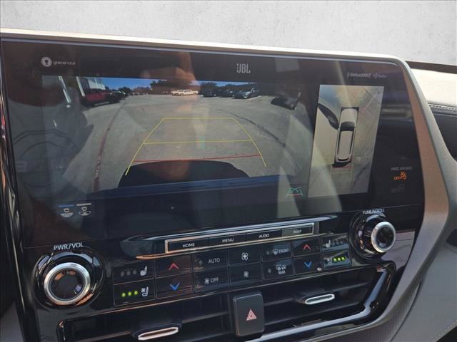 Used 2021 Toyota Highlander Limited AWD/4WD image 15