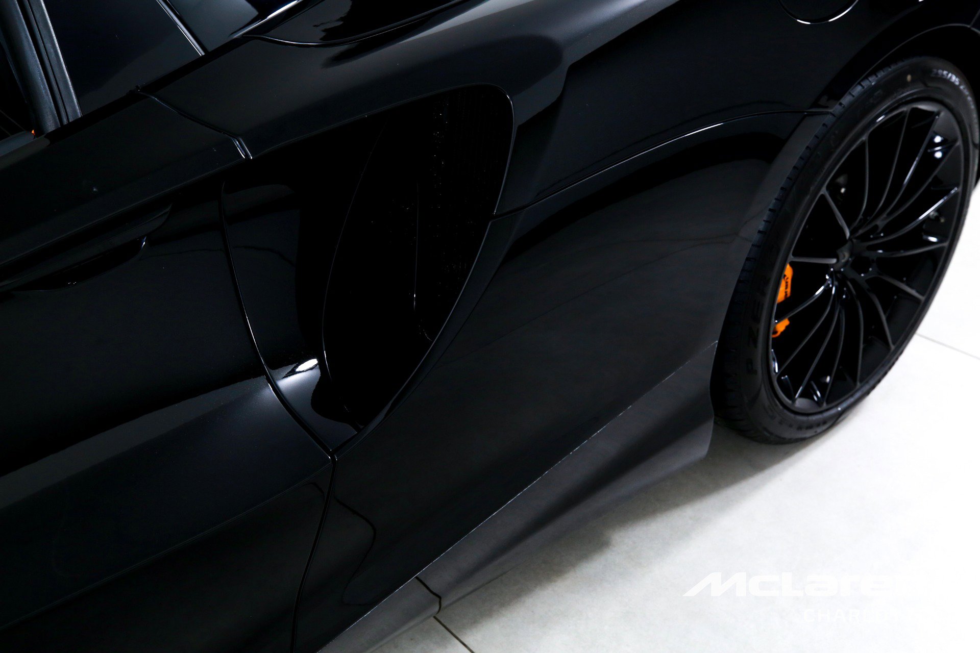 New 2026 McLaren Artura Spider image 31