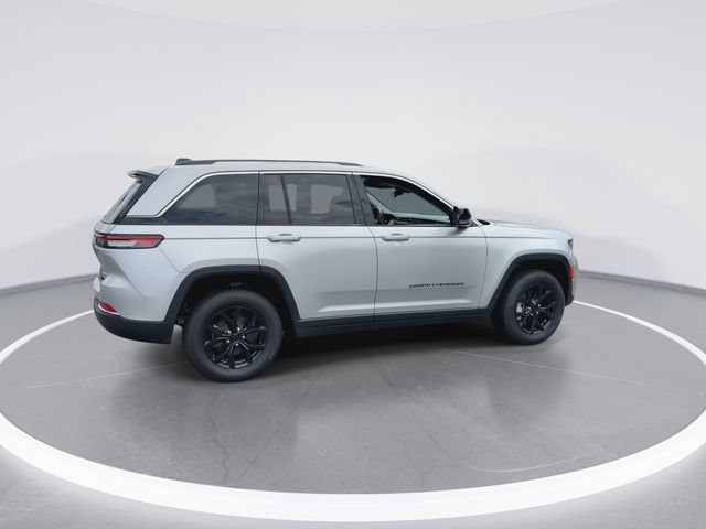 Used 2022 Jeep Grand Cherokee Limited AWD/4WD image 9