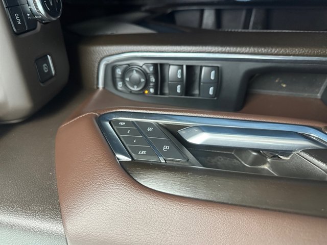 Used 2024 GMC Sierra 3500 Denali w/ Denali Reserve Package image 24