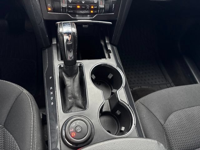 Used 2017 Ford Explorer XLT w/ Equipment Group 201A AWD/4WD image 21