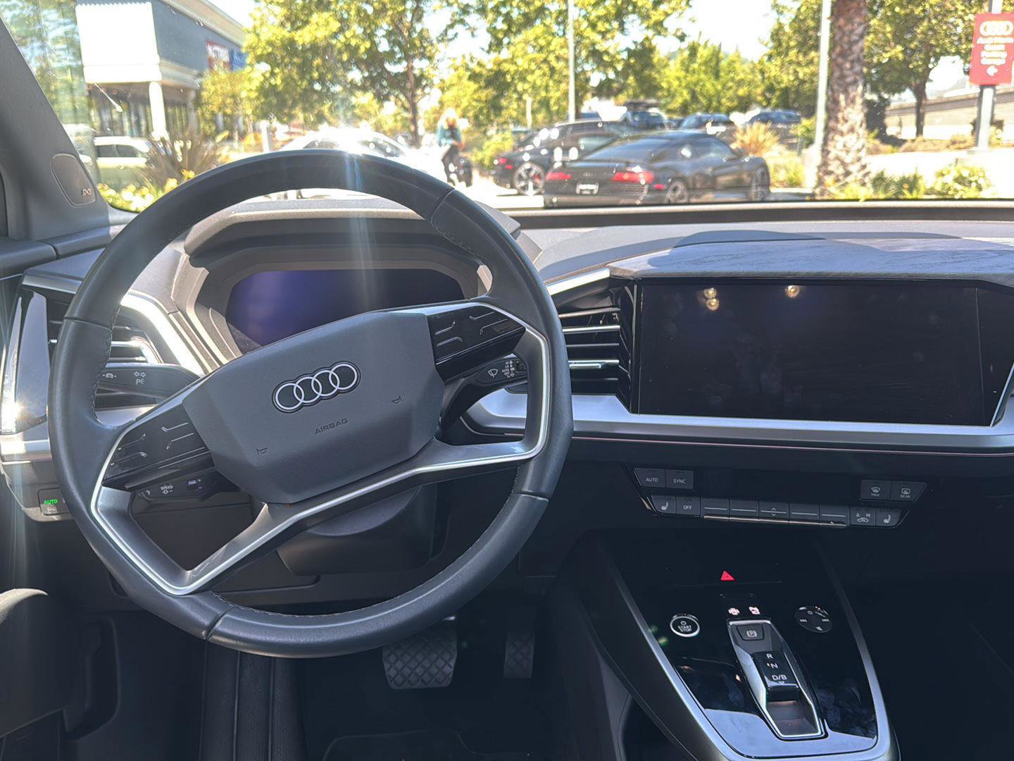 Used 2023 Audi Q4 e-tron Premium Plus w/ Premium Plus AWD/4WD image 9