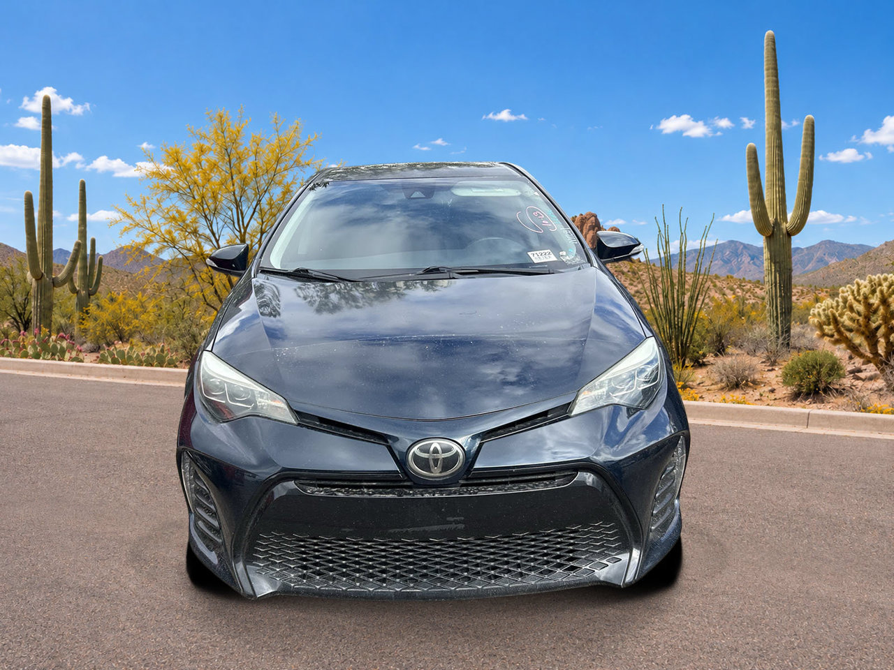 Used 2019 Toyota Corolla SE w/ SE Premium Package FWD image 3