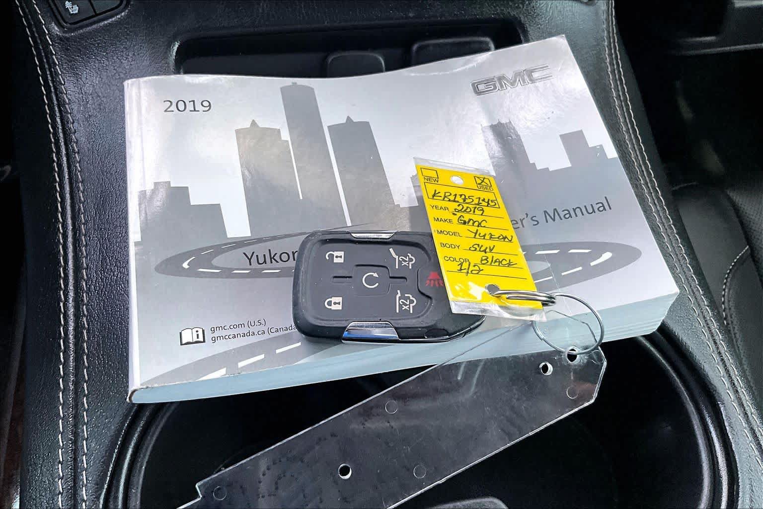 Used 2019 GMC Yukon XL SLT w/ Premium Edition RWD image 15