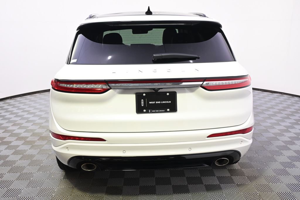 New 2026 Lincoln Corsair Reserve w/ Jet Appearance Package image 5
