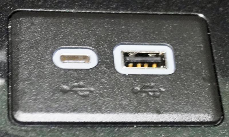 Used 2021 Cadillac Escalade Premium Luxury w/ Driver Assist Tech Package image 34