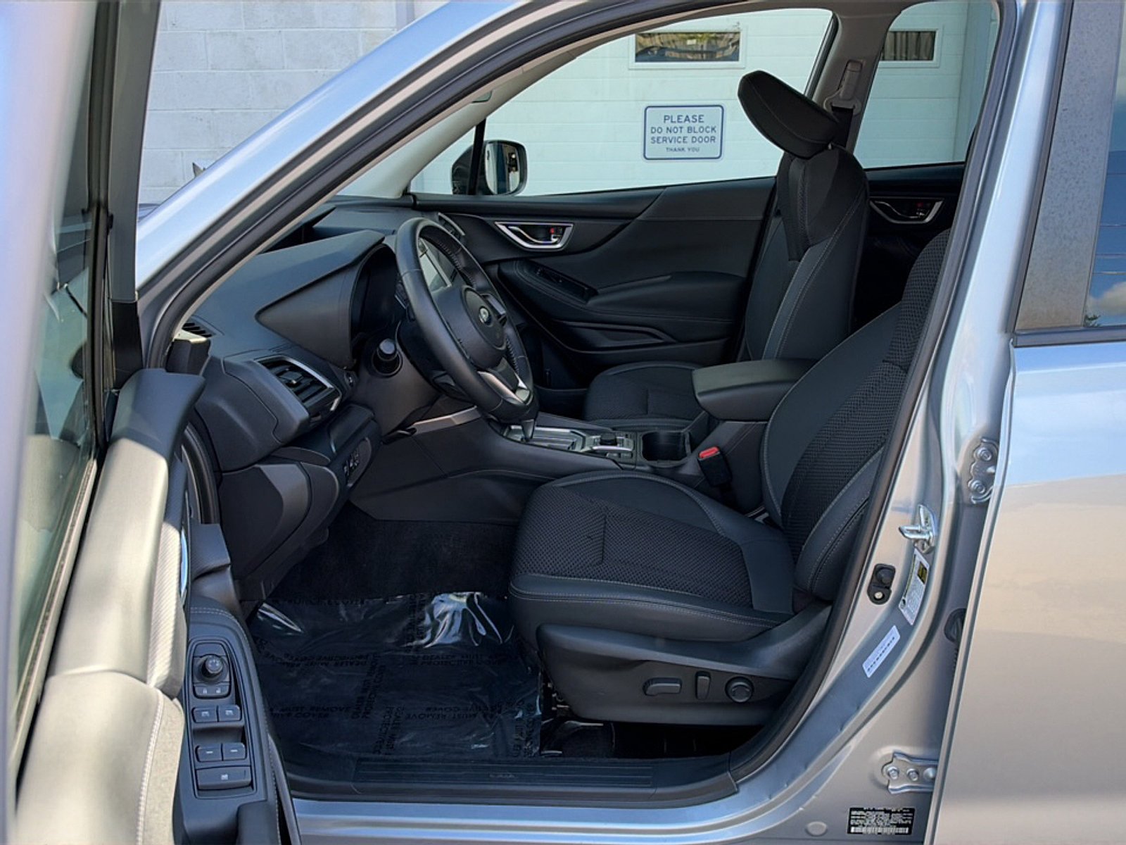 Used 2023 Subaru Forester Premium AWD/4WD image 12