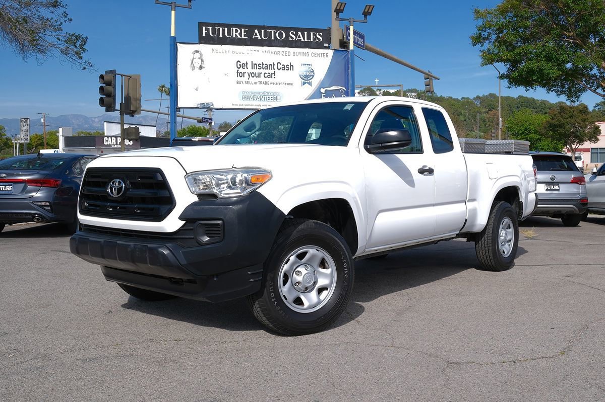 Used 2017 Toyota Tacoma SR
