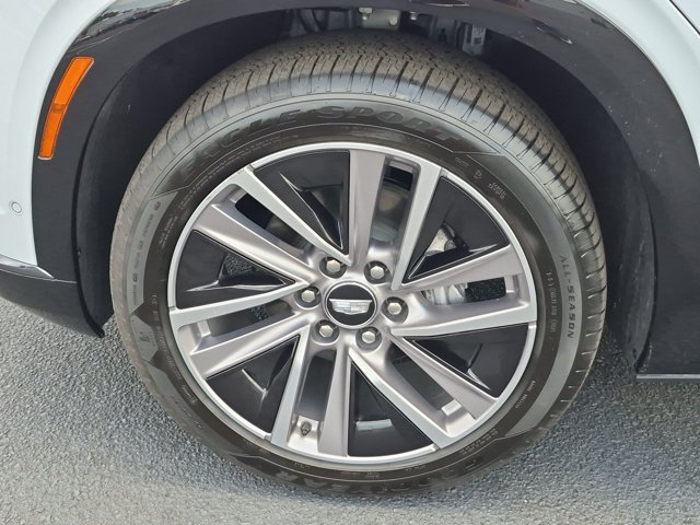Used 2026 Cadillac Vistiq Sport w/ LPO, Floor Liner Package AWD/4WD image 22