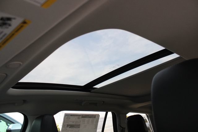 New 2026 Lincoln Aviator AWD image 34