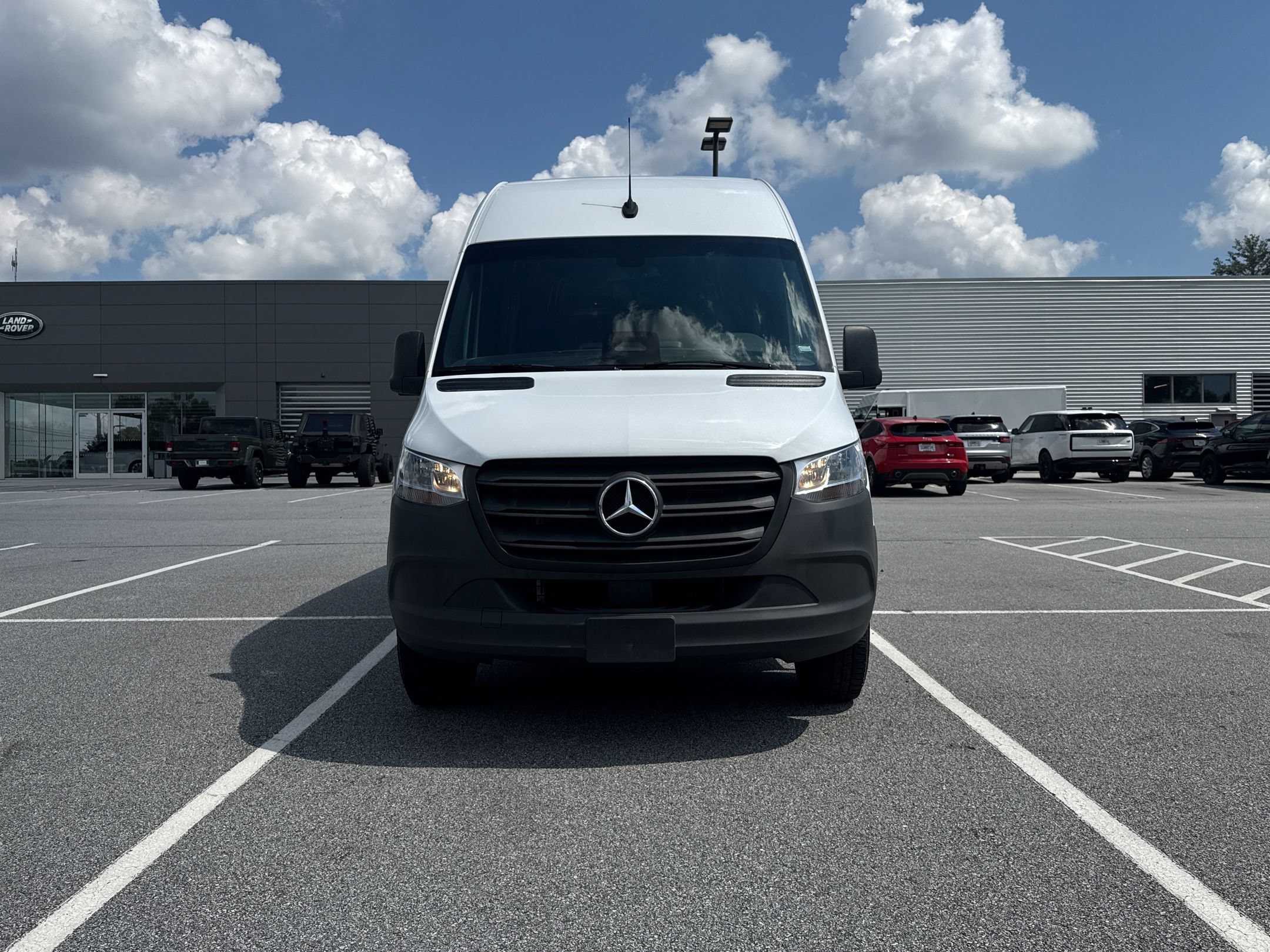 Used 2025 Mercedes-Benz Sprinter 2500 image 5