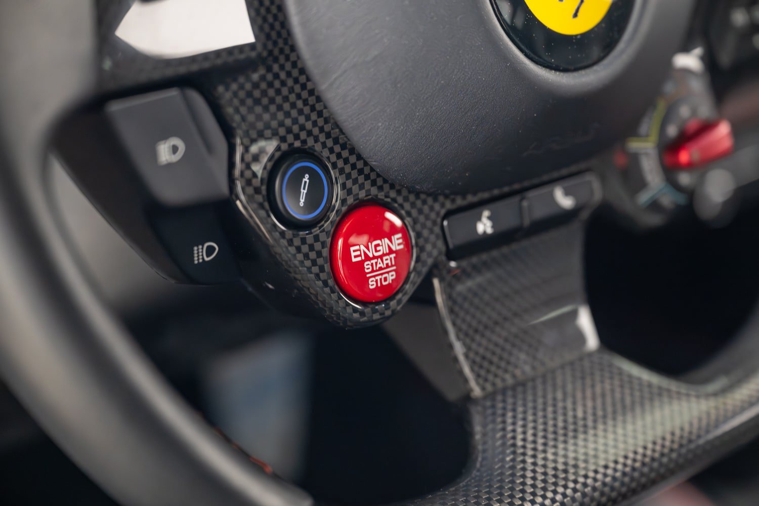 Certified 2021 Ferrari F8 Tributo RWD image 29