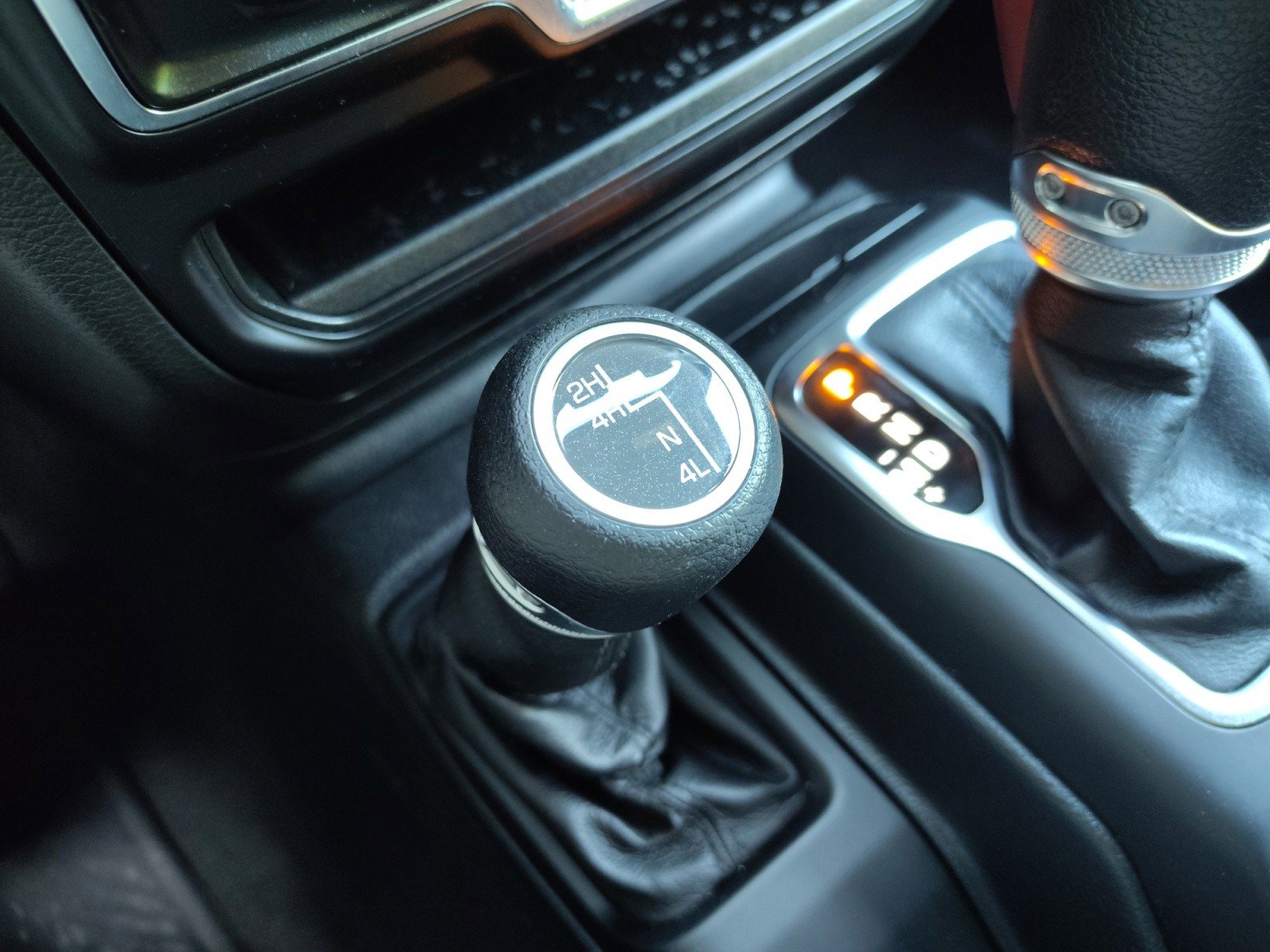 Used 2021 Jeep Wrangler Sport AWD/4WD image 25