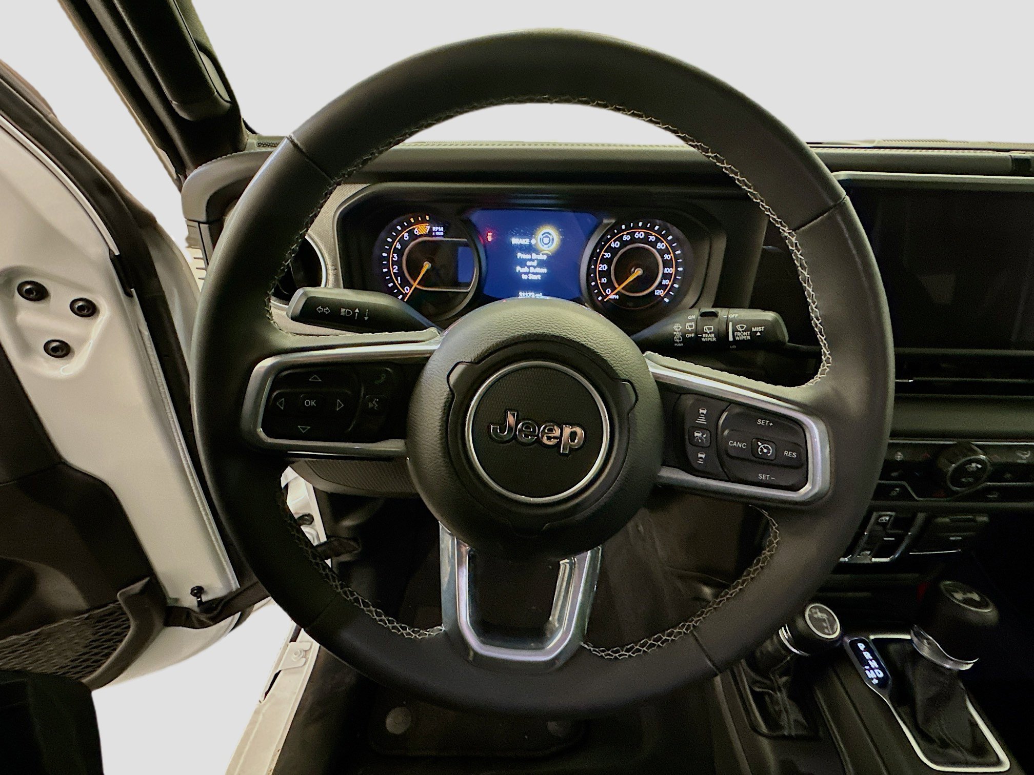 Used 2025 Jeep Wrangler Sahara image 18