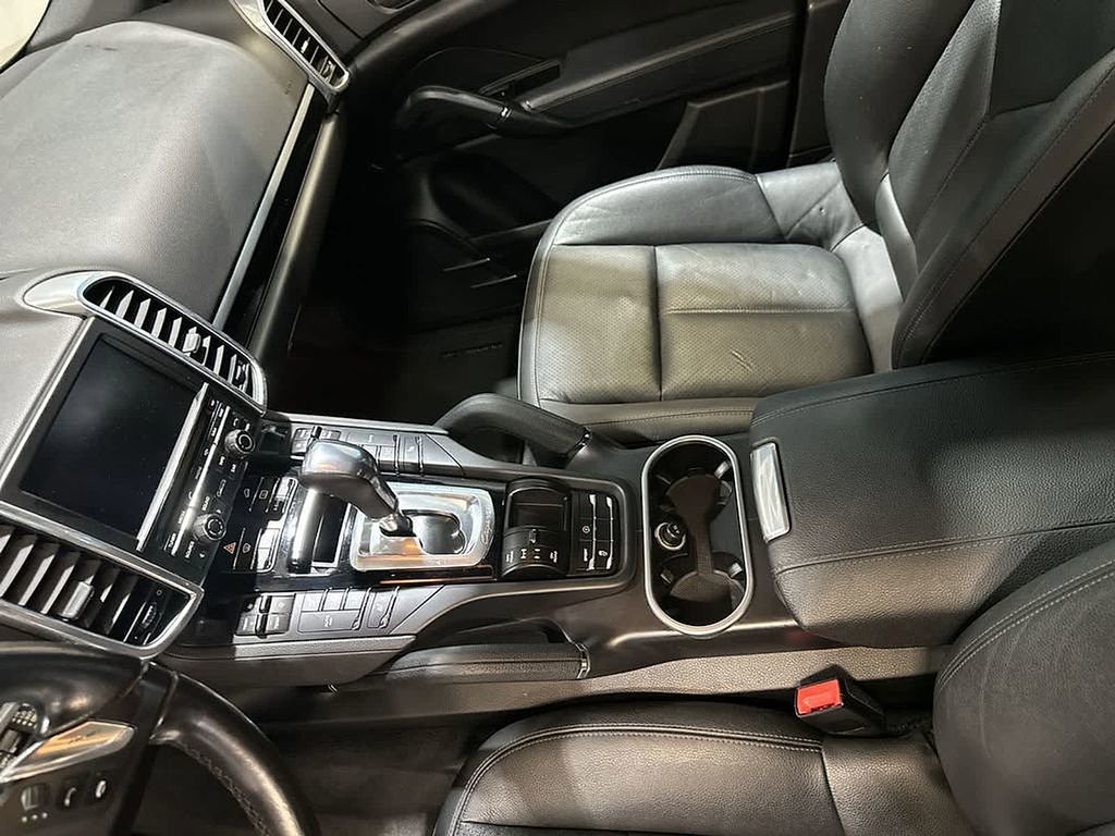 Used 2014 Porsche Cayenne AWD/4WD image 28
