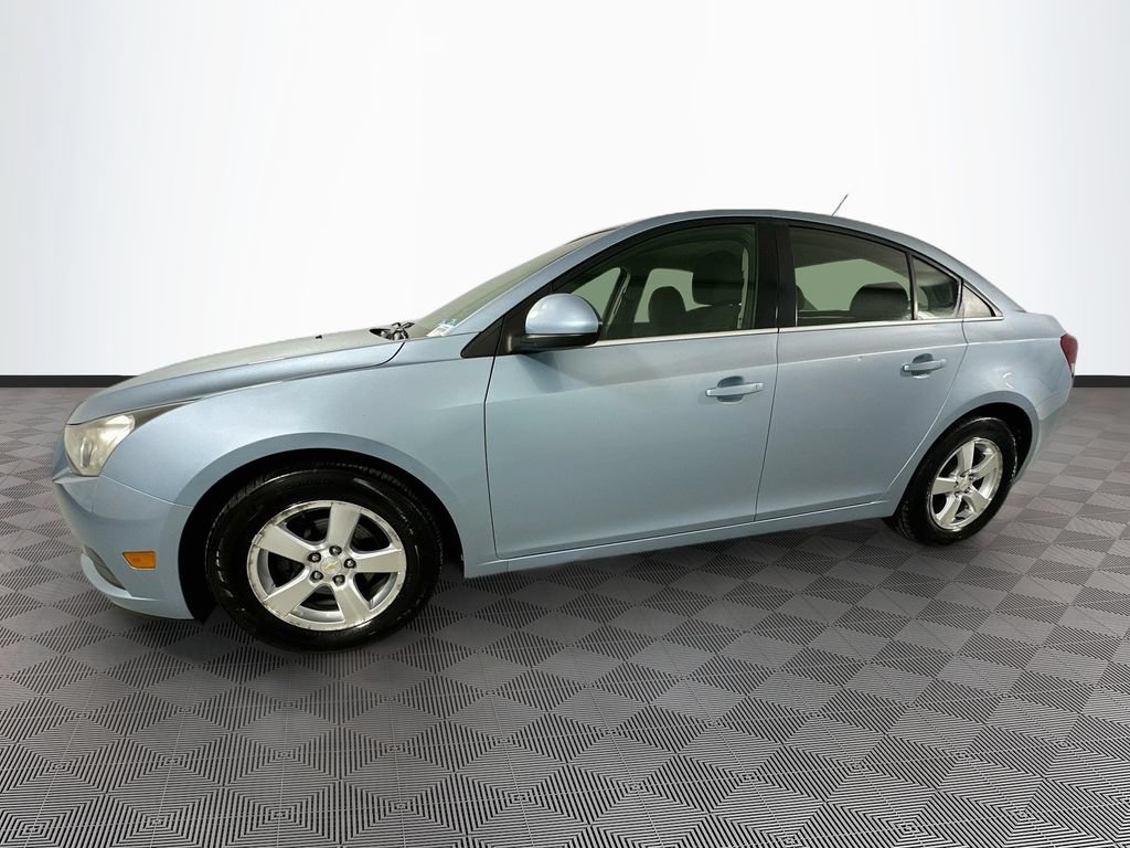 Used 2012 Chevrolet Cruze LT FWD image 4