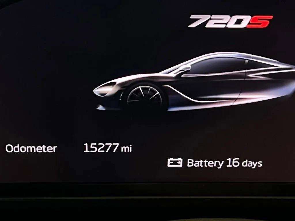 Used 2018 McLaren 720S Performance RWD image 25