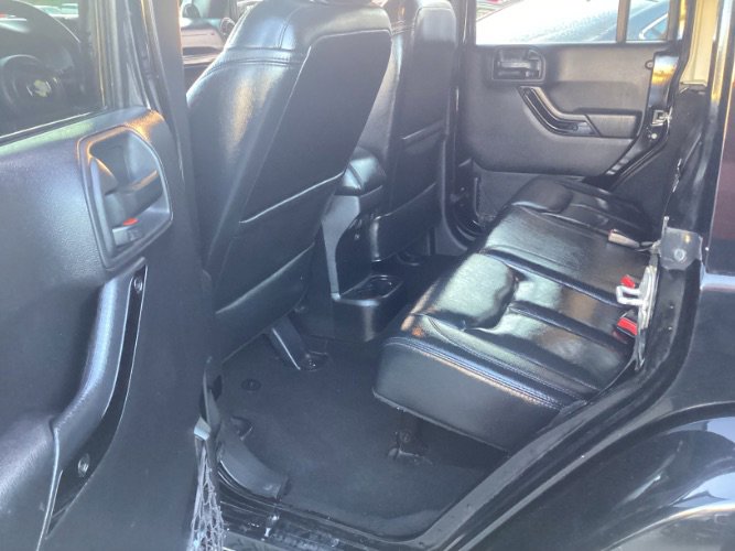 Used 2014 Jeep Wrangler Altitude image 6