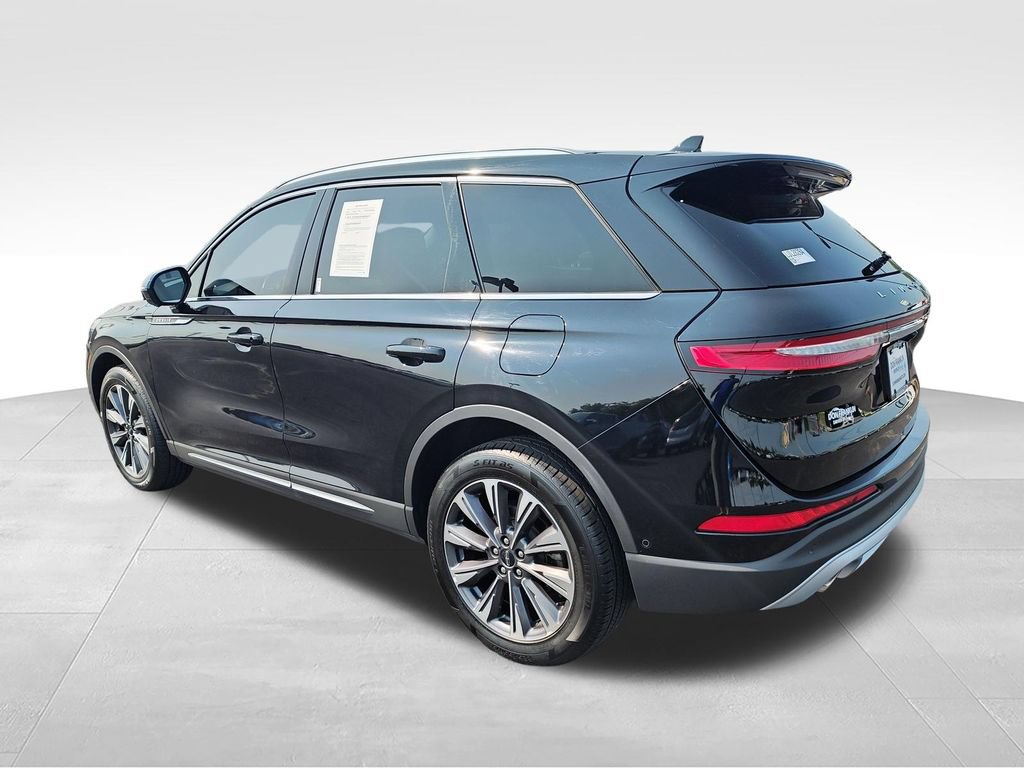 Used 2020 Lincoln Corsair Reserve w/ Equipment Group 201A FWD image 3