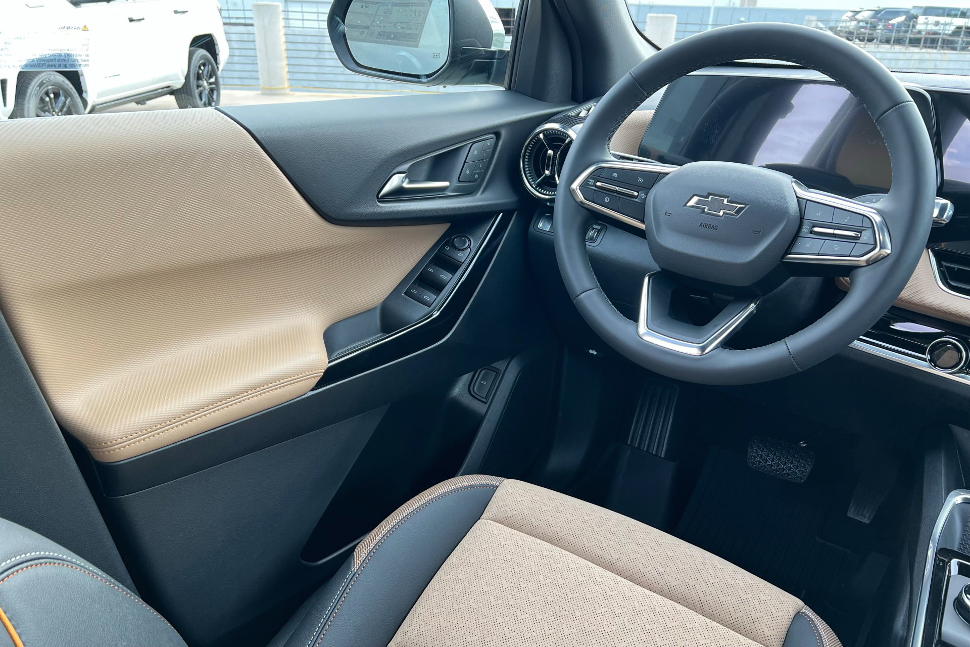 New 2026 Chevrolet Equinox ACTIV image 12