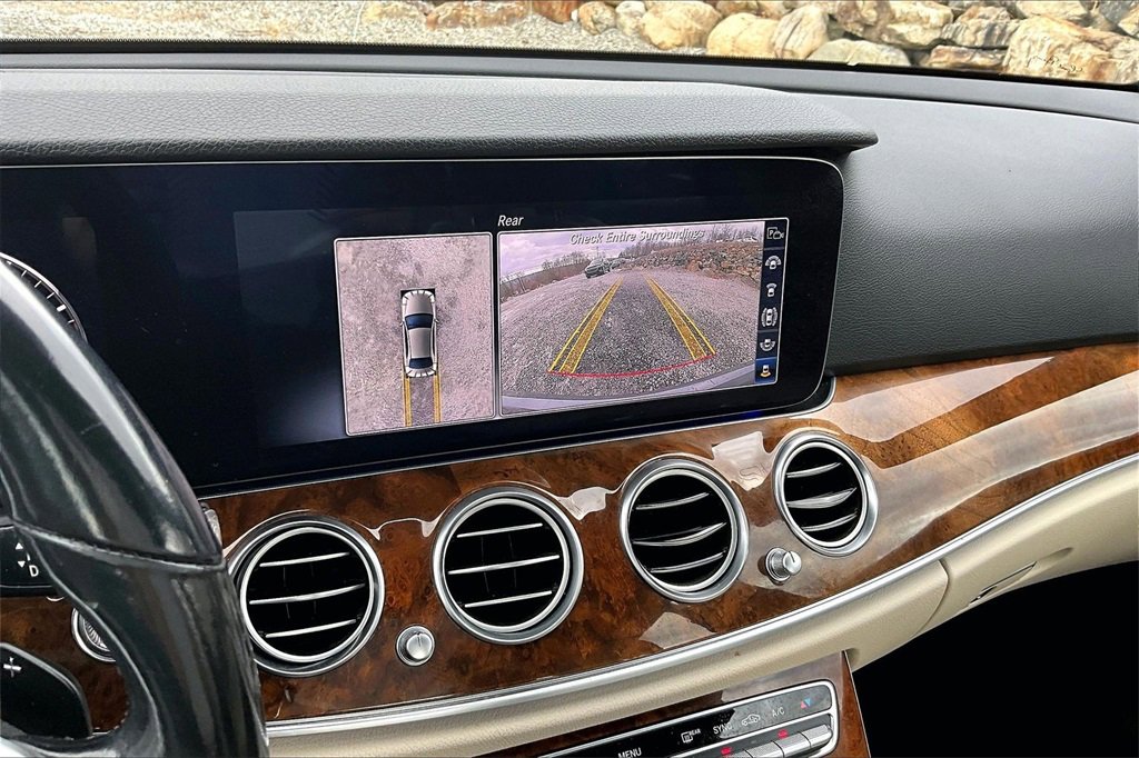 Used 2020 Mercedes-Benz E 350 4MATIC Sedan image 19